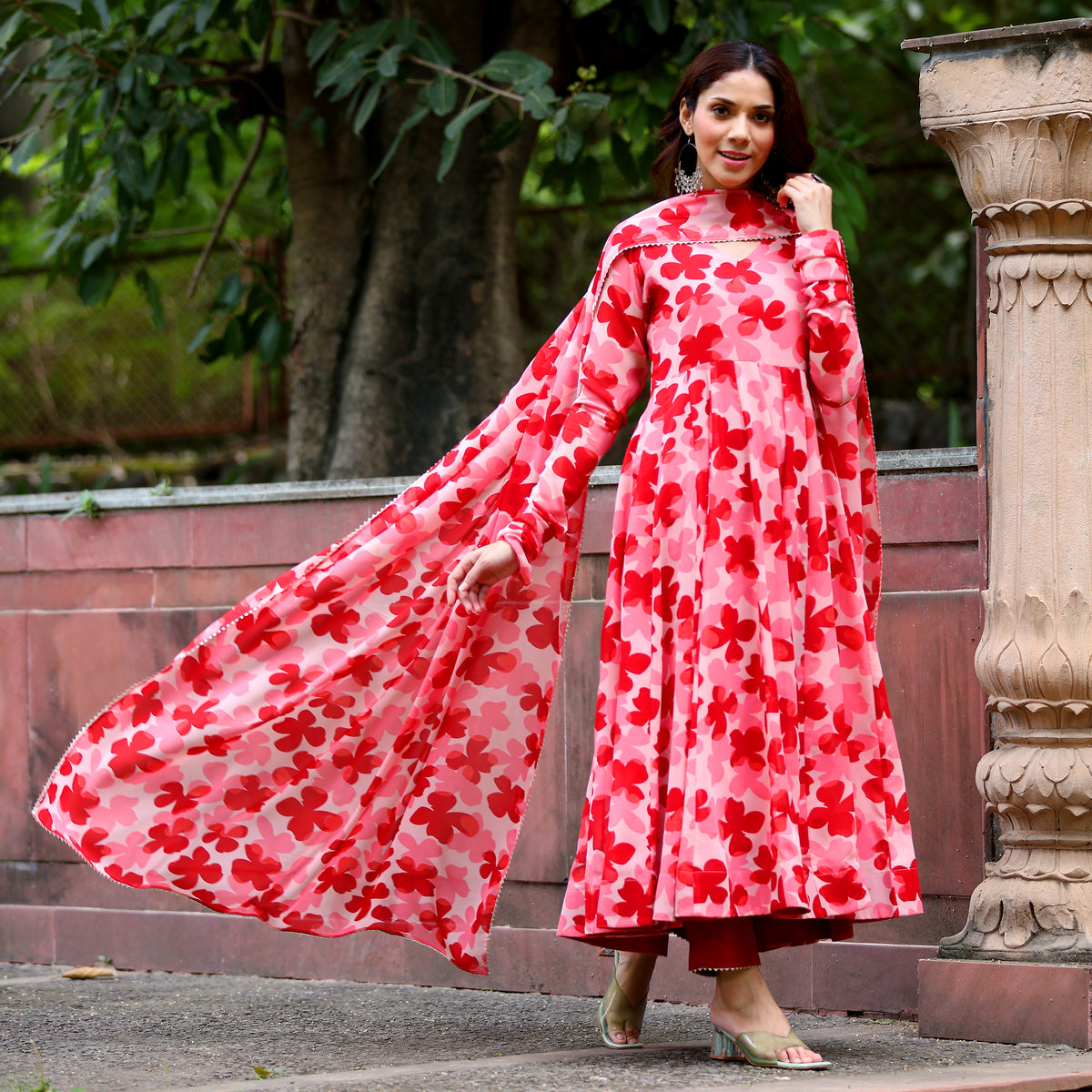 Darshi Floral Georgette  Set