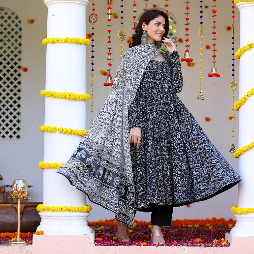 Amalkari Cotton Printed Set