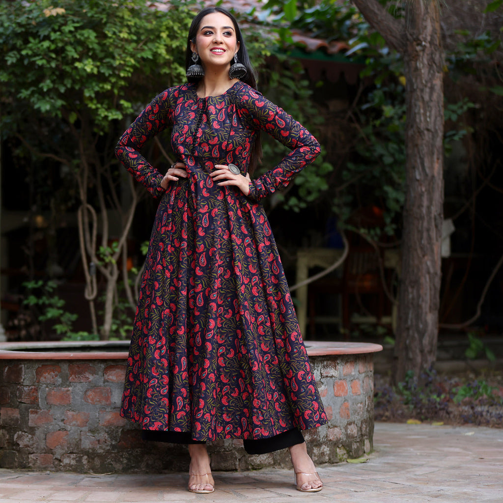 Veda paisley Gher Cotton Kurta