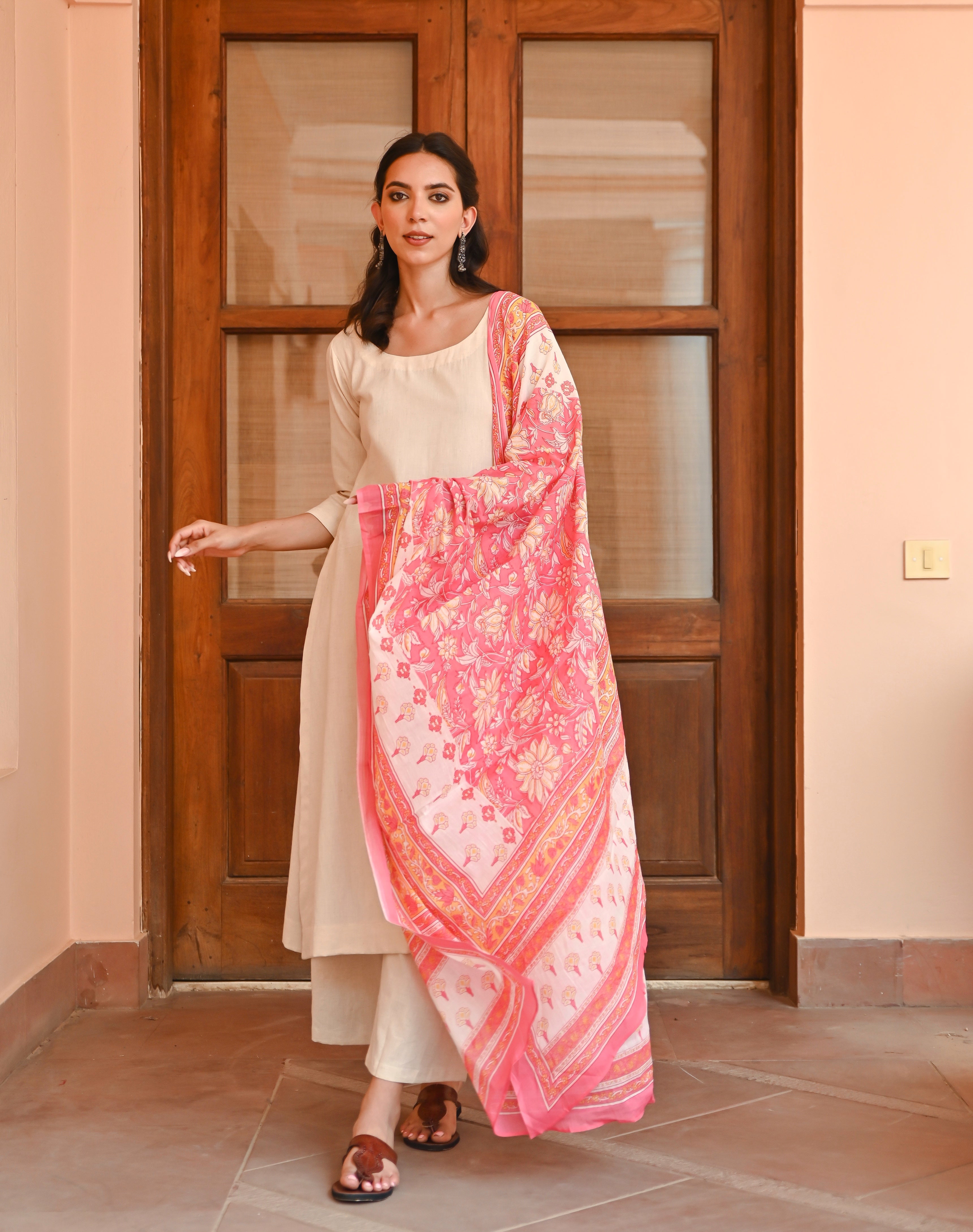 Abhiti  Set