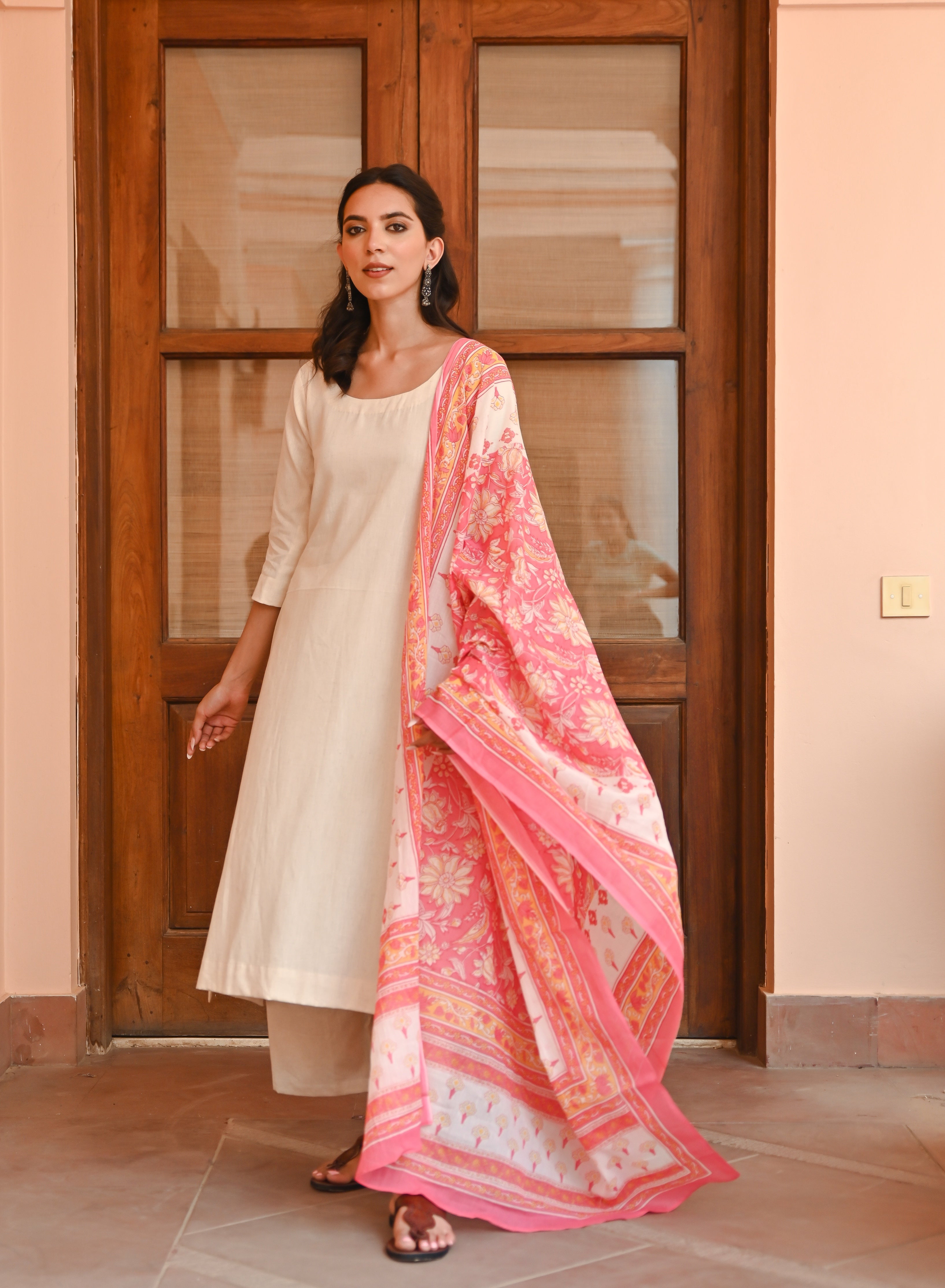 Abhiti  Set
