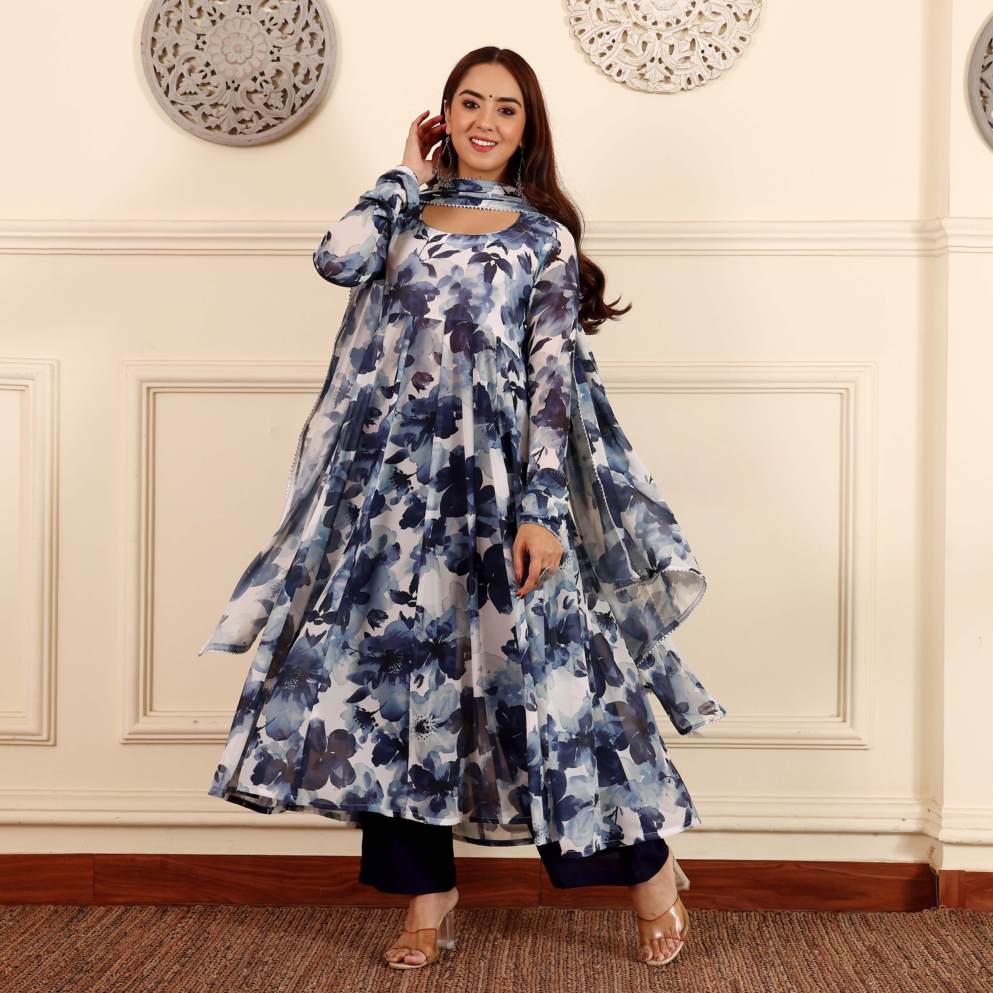 Yaanvi Georgette Set